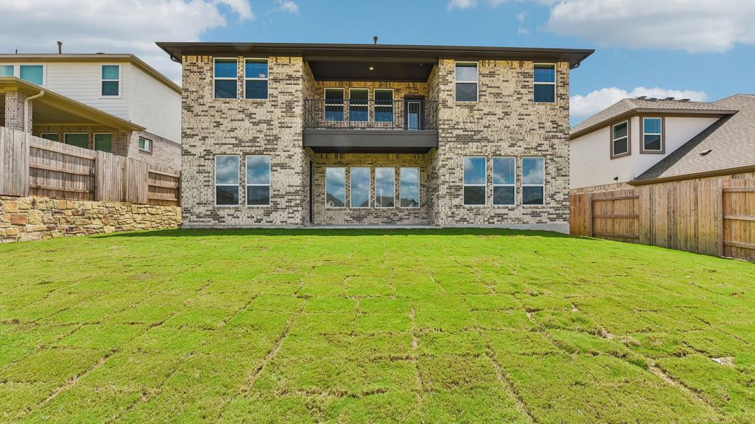 Exterior details and patio area of a home in Sunfield, Buda (Image 16).