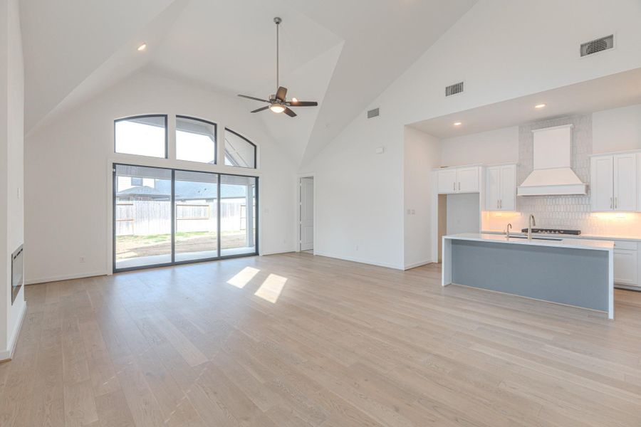 Spacious, unfurnished interior of a new home in , Porter (Image 20).