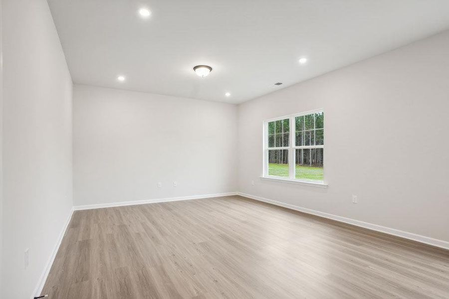 Spacious, unfurnished interior of a new home in North Haven, Rome (Image 13). Spacious, unfurnished interior of a new home in North Haven, Rome (Image 13).
