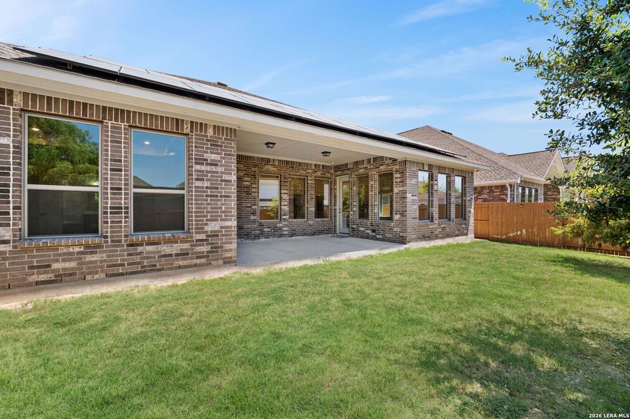Exterior details and patio area of a home in Stillwater Ranch, San Antonio (Image 4).