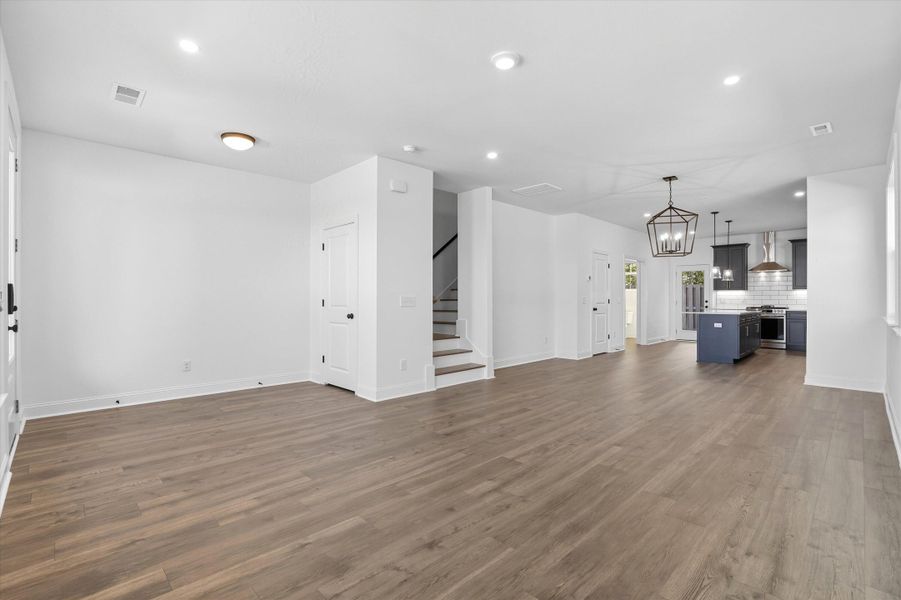 Spacious, unfurnished interior of a new home in Hayes Park, Johns Island (Image 28).