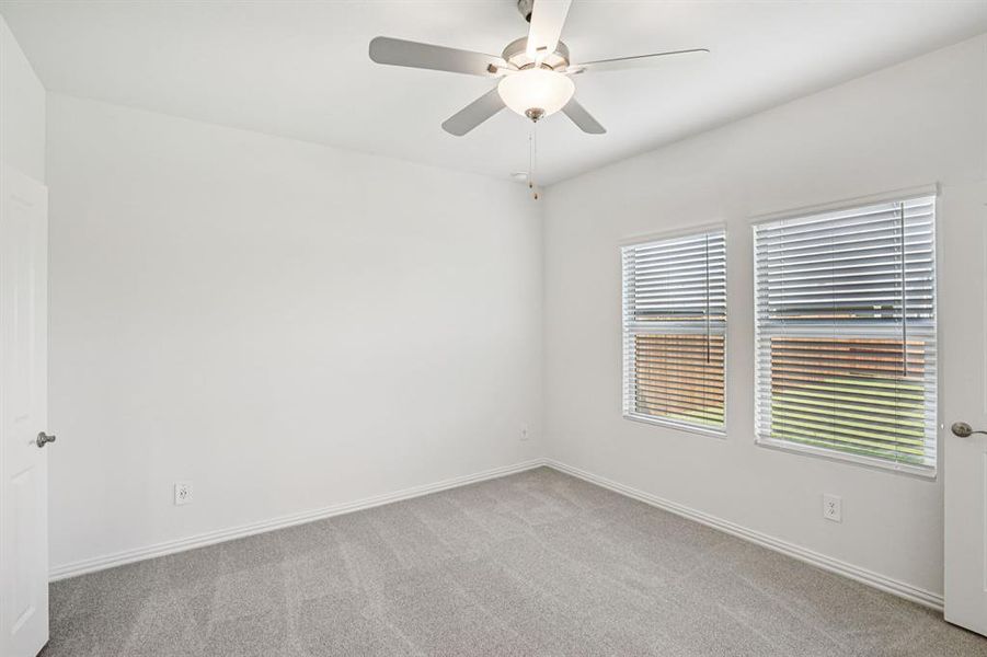 Photo is not of the actual home, but is an inspirational photo of builder’s model home and may depict options, furnishings, and/or decorator features that are not included. Photo is not of the actual home, but is an inspirational photo of builder’s model home and may depict options, furnishings, and/or decorator features that are not included.