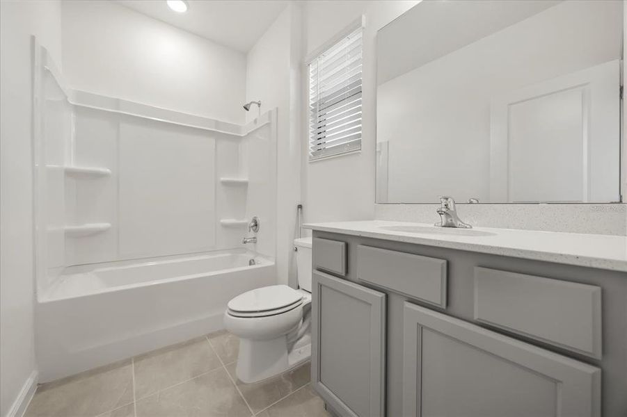 Furnished interior view inside a new home in , Orlando (Image 28).