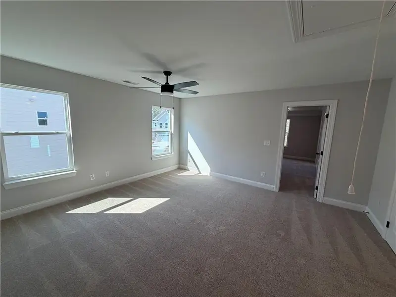 Spacious, unfurnished interior of a new home in Villas at Dawsonville, Dawsonville (Image 12).