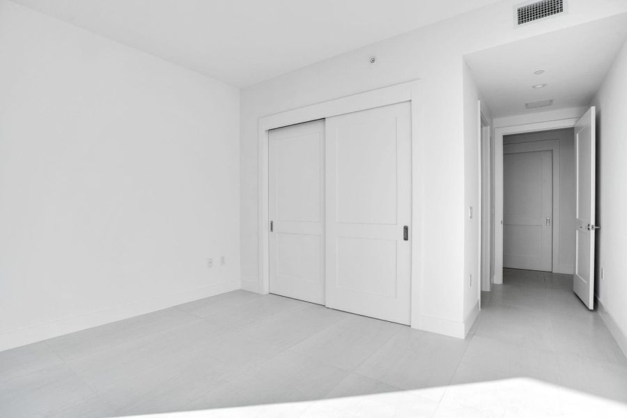 Guest Suite (2) Guest Suite (2)