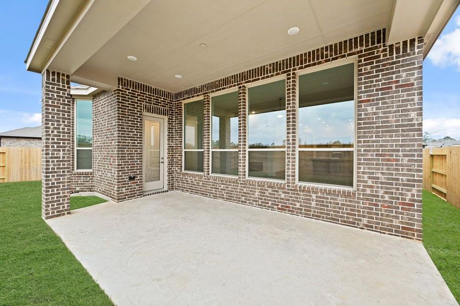 Exterior details and patio area of a home in Grand Central Park: 55ft. lots, Conroe (Image 4).