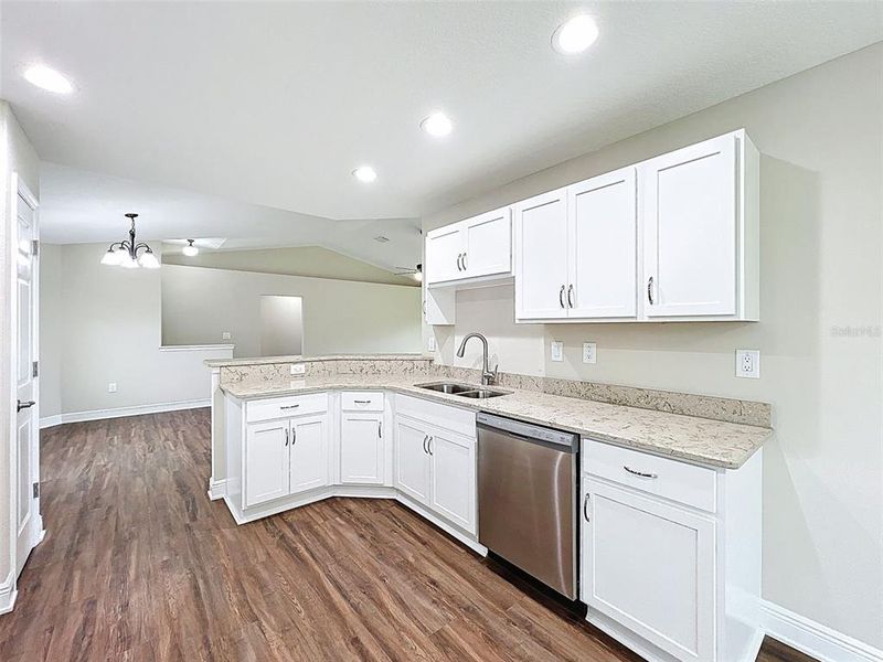 Furnished interior view inside a new home in , Dunnellon (Image 10).