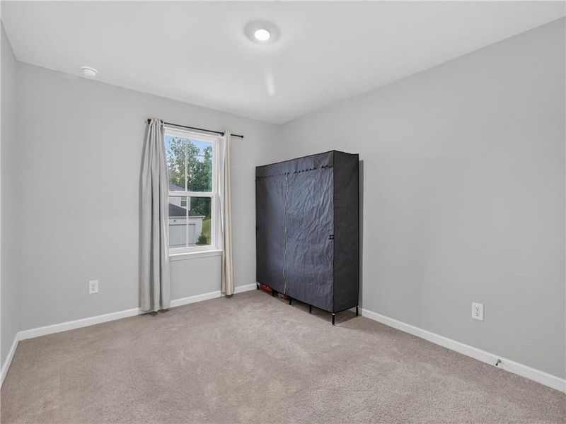 Spacious, unfurnished interior of a new home in , Gainesville (Image 39).