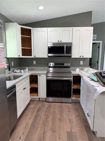 Furnished interior view inside a new home in , Ocala (Image 6).