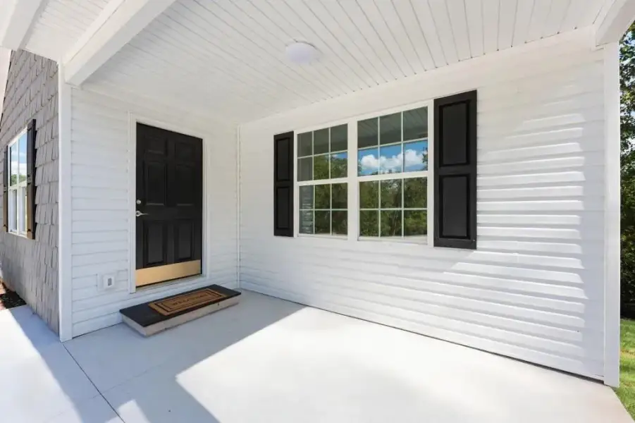 Exterior details and patio area of a home in , Lula (Image 30).