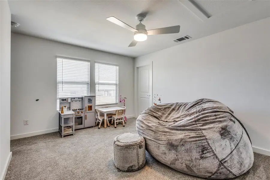 Furnished interior view inside a new home in Rolling Ridge, Van Alstyne (Image 9). Furnished interior view inside a new home in Rolling Ridge, Van Alstyne (Image 9).