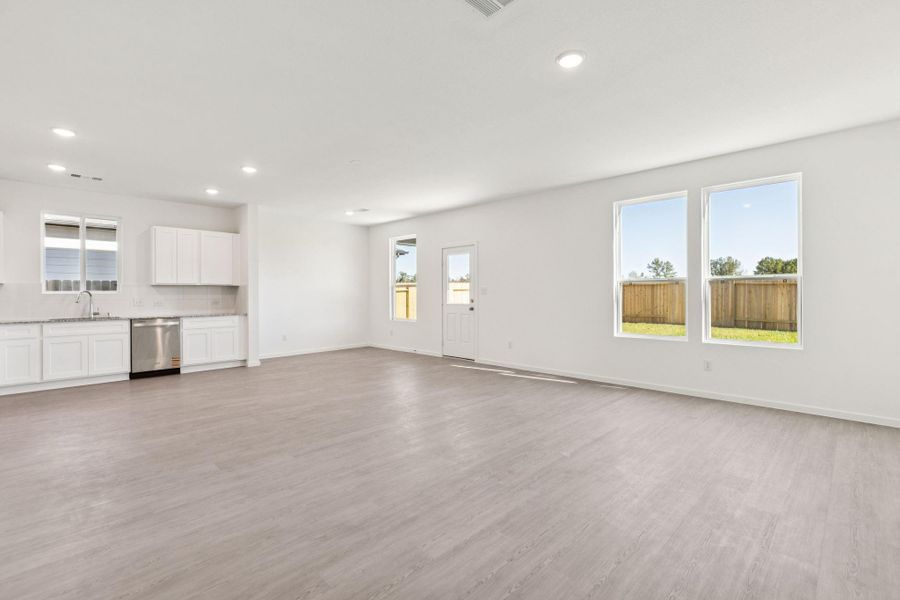 Spacious, unfurnished interior of a new home in Montgomery Bend, Montgomery (Image 28). Spacious, unfurnished interior of a new home in Montgomery Bend, Montgomery (Image 28).