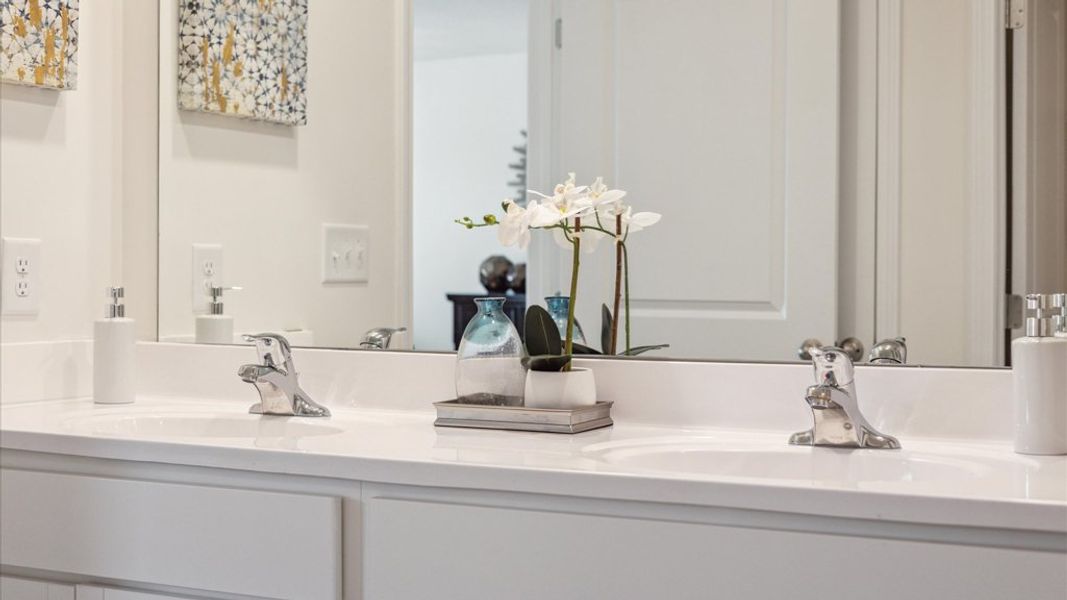 Close-up of interior finishes inside a home in Belhaven, Knoxville (Image 18).