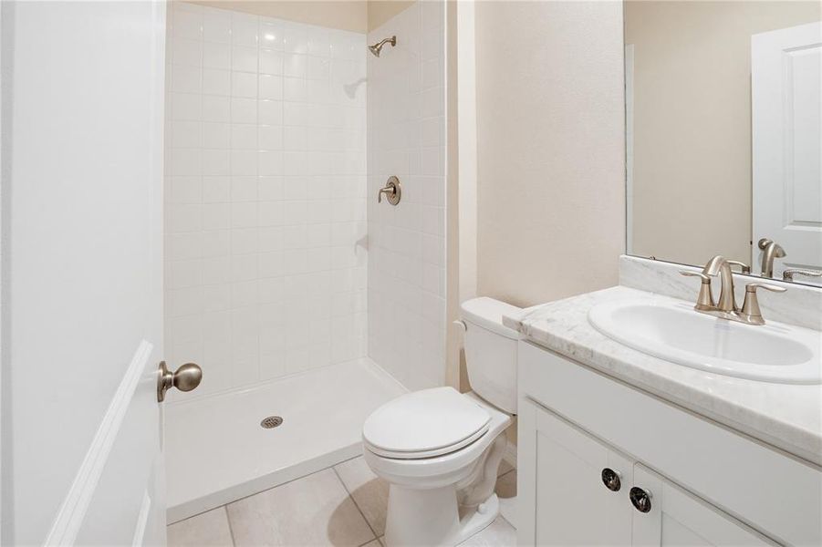 Furnished interior view inside a new home in Coddington, Bradenton (Image 14).