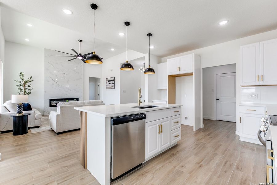 Furnished interior view inside a new home in , Atascosa (Image 14).