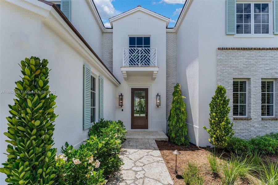 Exterior details and patio area of a home in , South Miami (Image 17).