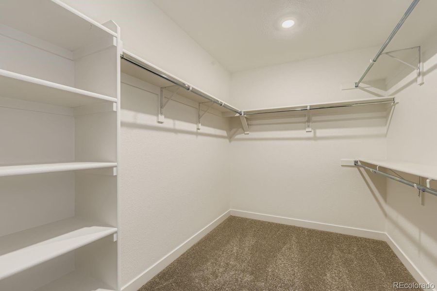 Spacious, unfurnished interior of a new home in , Centennial (Image 10).