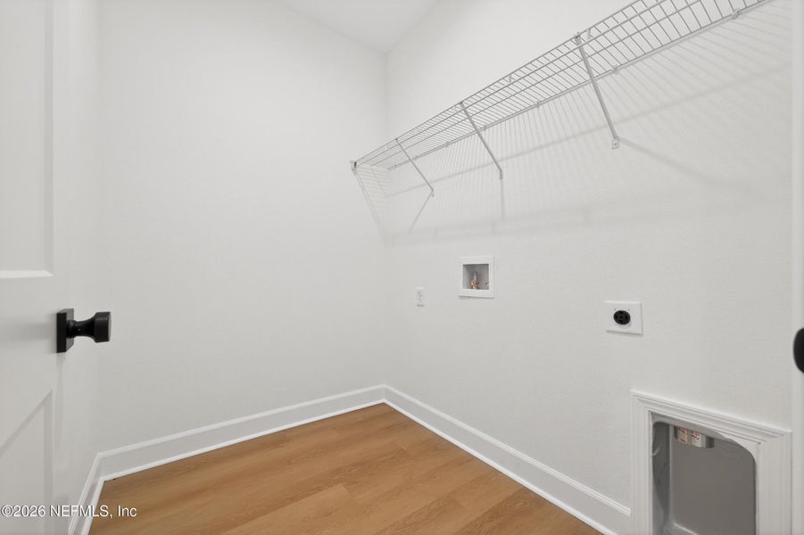 Spacious, unfurnished interior of a new home in , Keystone Heights (Image 20).