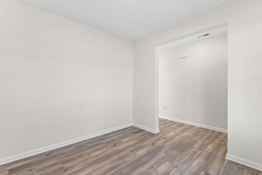 Spacious, unfurnished interior of a new home in Chandler Ridge, McLeansville (Image 16).