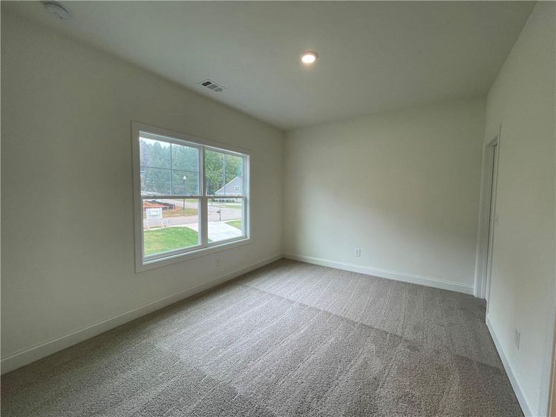 Spacious, unfurnished interior of a new home in Traditions of Braselton, Jefferson (Image 22).