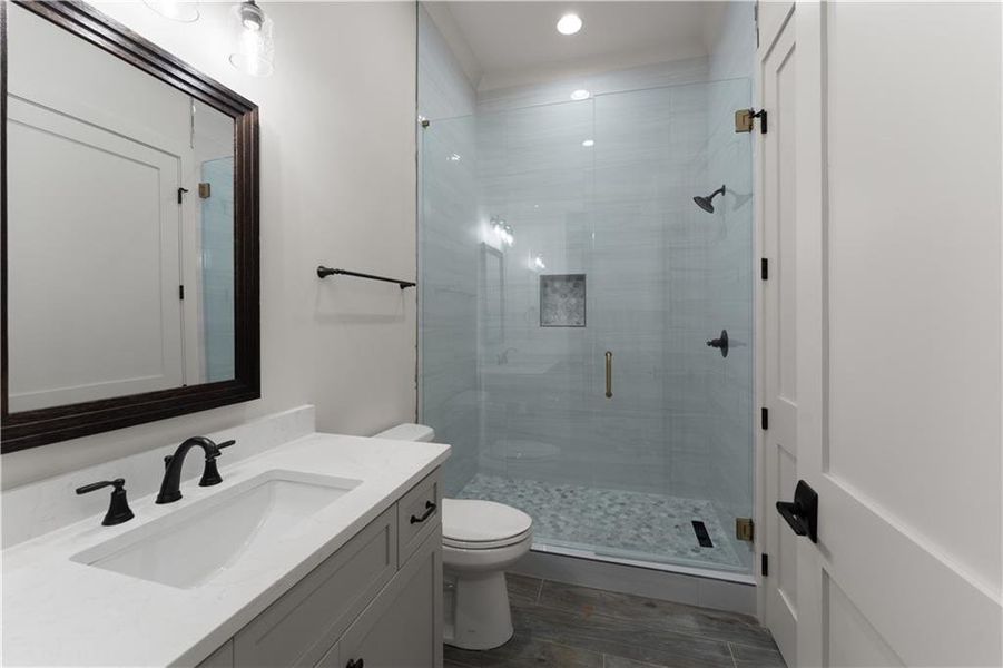 Furnished interior view inside a new home in , Dahlonega (Image 44).