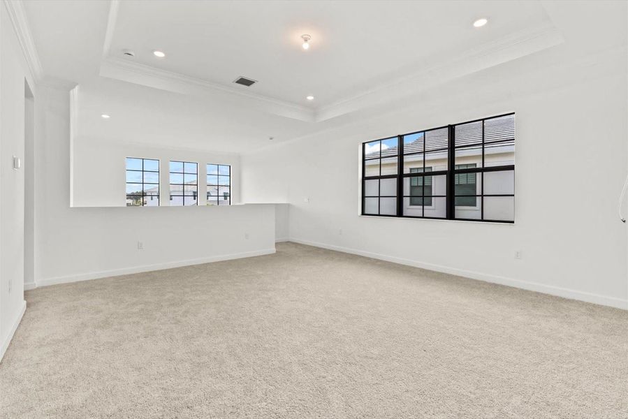 Spacious, unfurnished interior of a new home in Tesoro Club, Port St. Lucie (Image 34).