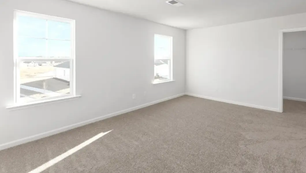 Representative unfurnished interior of a home built from the Robie by D.R. Horton in Saunders Village, Northwest (Image 21).