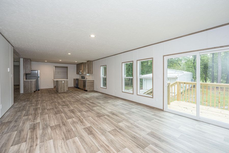 Spacious, unfurnished interior of a new home in , Walterboro (Image 42).