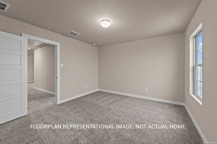 Spacious, unfurnished interior of a new home in Meadows at Clear Springs, New Braunfels (Image 16).