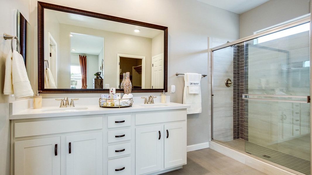 Representative furnished interior of a home built from the Citrine - Plan 5042 by D.R. Horton in Sycamore Vista, Vail (Image 33). Representative furnished interior of a home built from the Citrine - Plan 5042 by D.R. Horton in Sycamore Vista, Vail (Image 33).