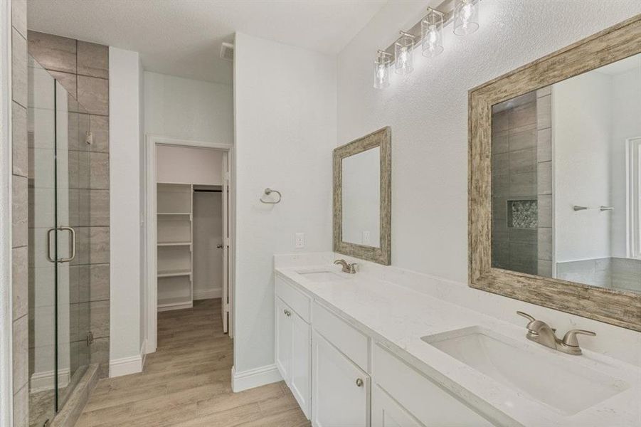 Furnished interior view inside a new home in , Fort Worth (Image 8).