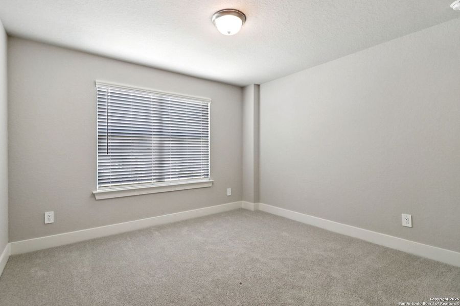 Spacious, unfurnished interior of a new home in Thomas Pond, San Antonio (Image 18). Spacious, unfurnished interior of a new home in Thomas Pond, San Antonio (Image 18).