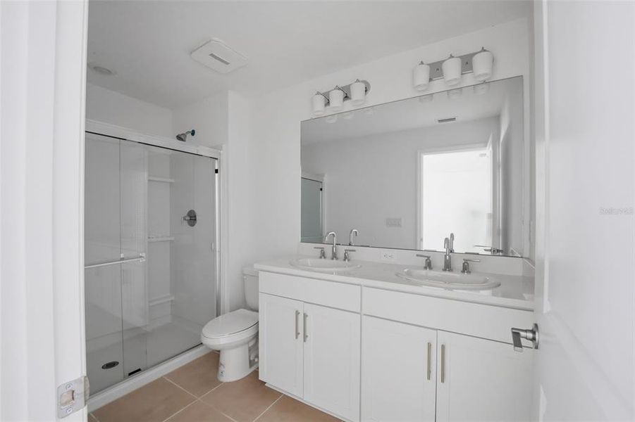 Furnished interior view inside a new home in , Wesley Chapel (Image 11).