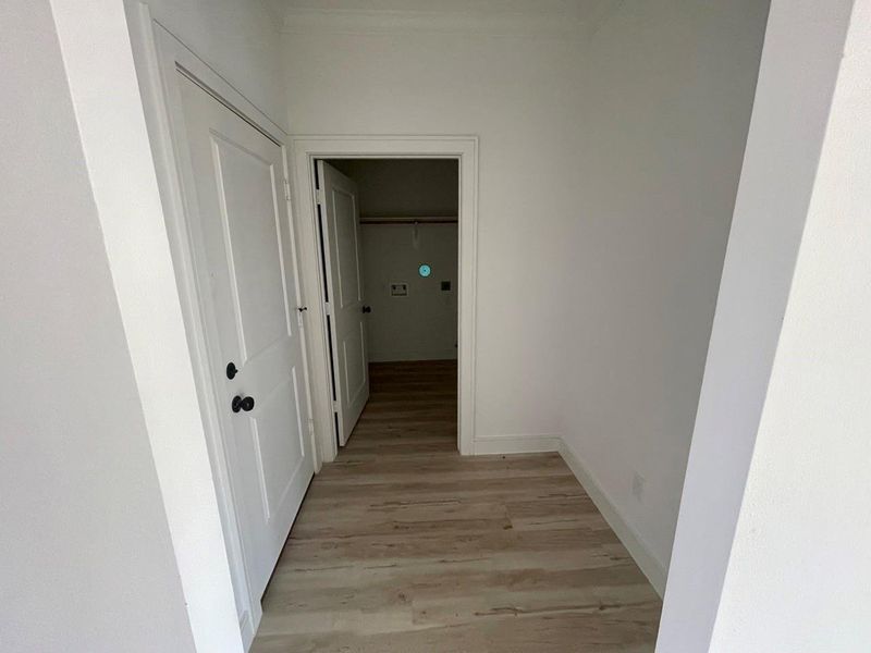 Spacious, unfurnished interior of a new home in , El Campo (Image 37). Spacious, unfurnished interior of a new home in , El Campo (Image 37).