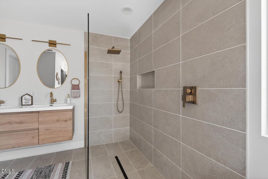 Floating Double Vanity & Walk-In Shower Floating Double Vanity & Walk-In Shower