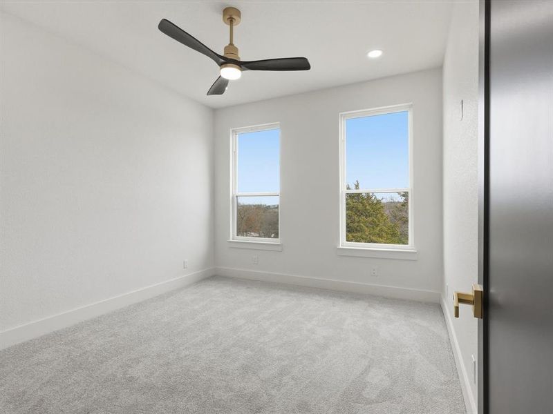 Spacious, unfurnished interior of a new home in , Dallas (Image 11).