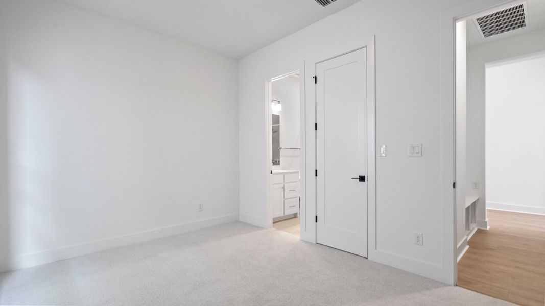 Representative unfurnished interior of a home built from the 2517F by Perry Homes in Turnleaf, Punta Gorda (Image 22).