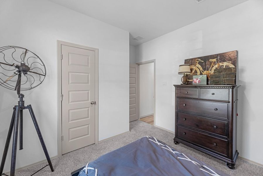 Furnished interior view inside a new home in Springwood, Beaumont (Image 28).