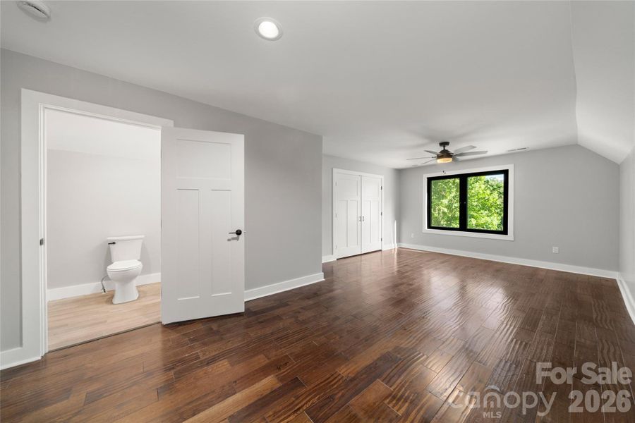Spacious, unfurnished interior of a new home in , Candler (Image 38).