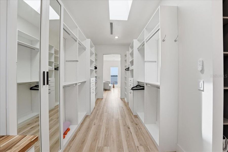 Spacious, unfurnished interior of a new home in , Merritt Island (Image 18).