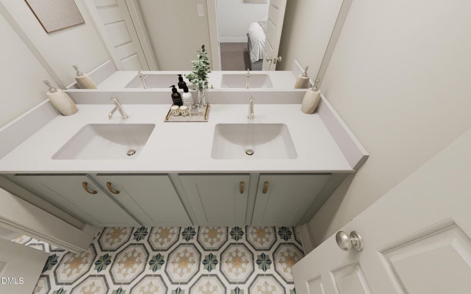 Main bath - look at that tile!!!