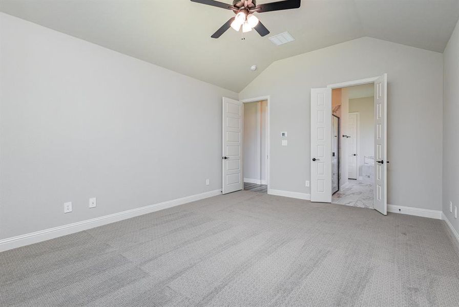 Spacious, unfurnished interior of a new home in Sagebrush Addition, Midlothian (Image 19).