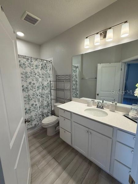 Furnished interior view inside a new home in , Winter Garden (Image 5).