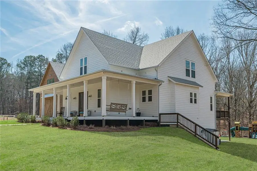 Exterior details and patio area of a home in , Waleska (Image 27).