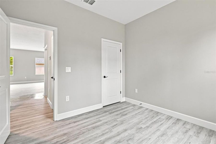 Spacious, unfurnished interior of a new home in , North Port (Image 24).