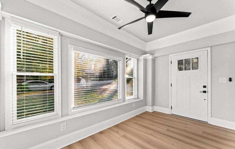 Spacious, unfurnished interior of a new home in , Atlanta (Image 29).