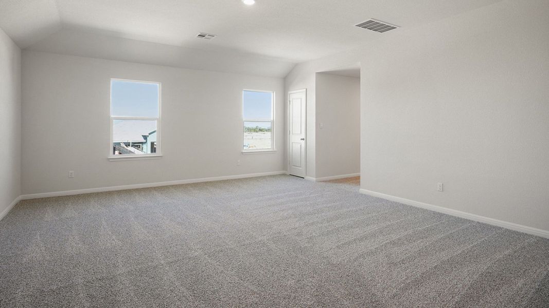 Spacious, unfurnished interior of a new home in Thunder Rock, Marble Falls (Image 27).