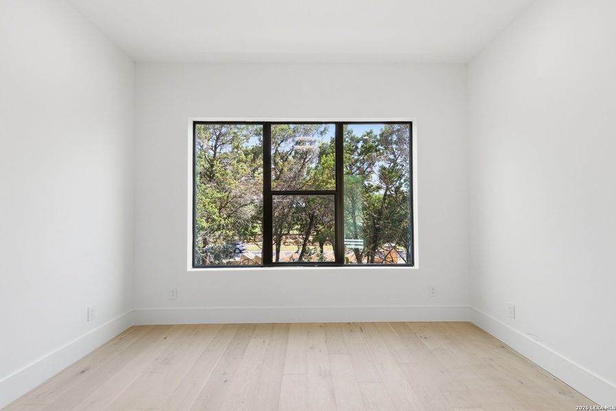 Spacious, unfurnished interior of a new home in , Boerne (Image 33).