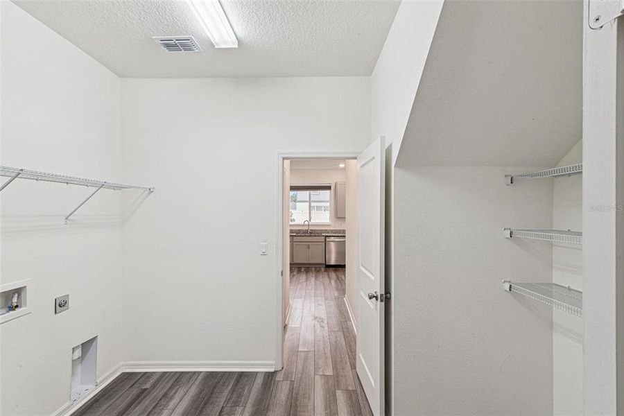 Spacious, unfurnished interior of a new home in , Clermont (Image 37). Spacious, unfurnished interior of a new home in , Clermont (Image 37).
