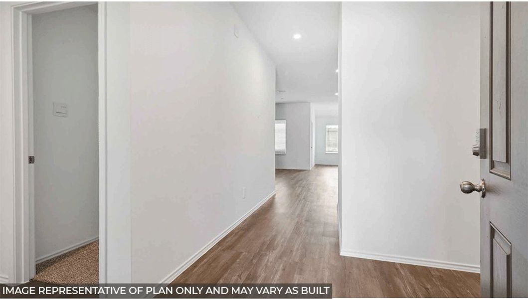 Spacious, unfurnished interior of a new home in Mill Creek, Magnolia (Image 15).